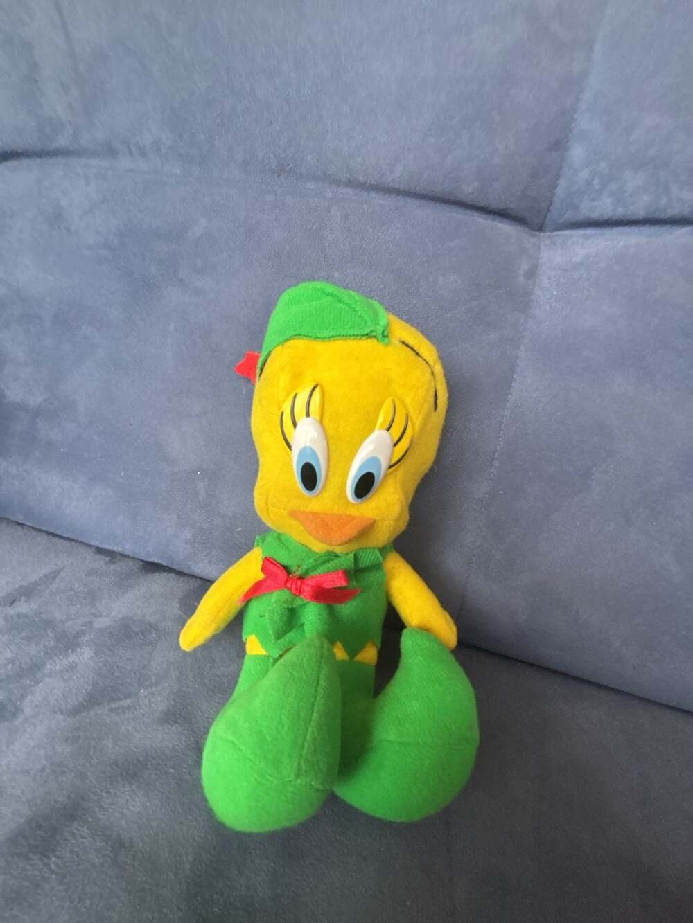 Vintage 1992 Warner Bros. Looney Tunes Tweety Bird Robin Hood Plush Ornament